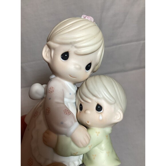 Precious Moments "Healing Begins With Forgiveness" 2001 Porcelain Figure #892157 - Picture 10 of 11